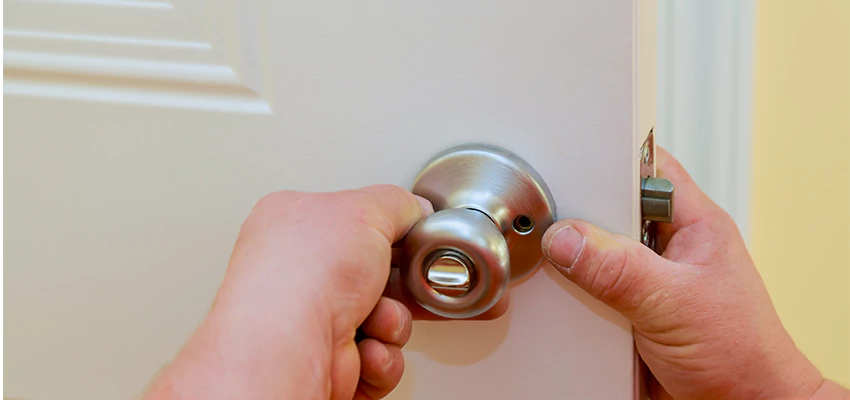 After-hours Locksmith For Lock And Key Installation in Oswego, IL