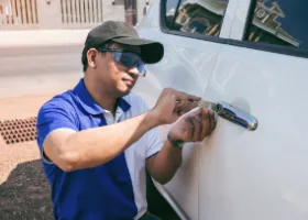 Car Locksmith in Oswego, IL